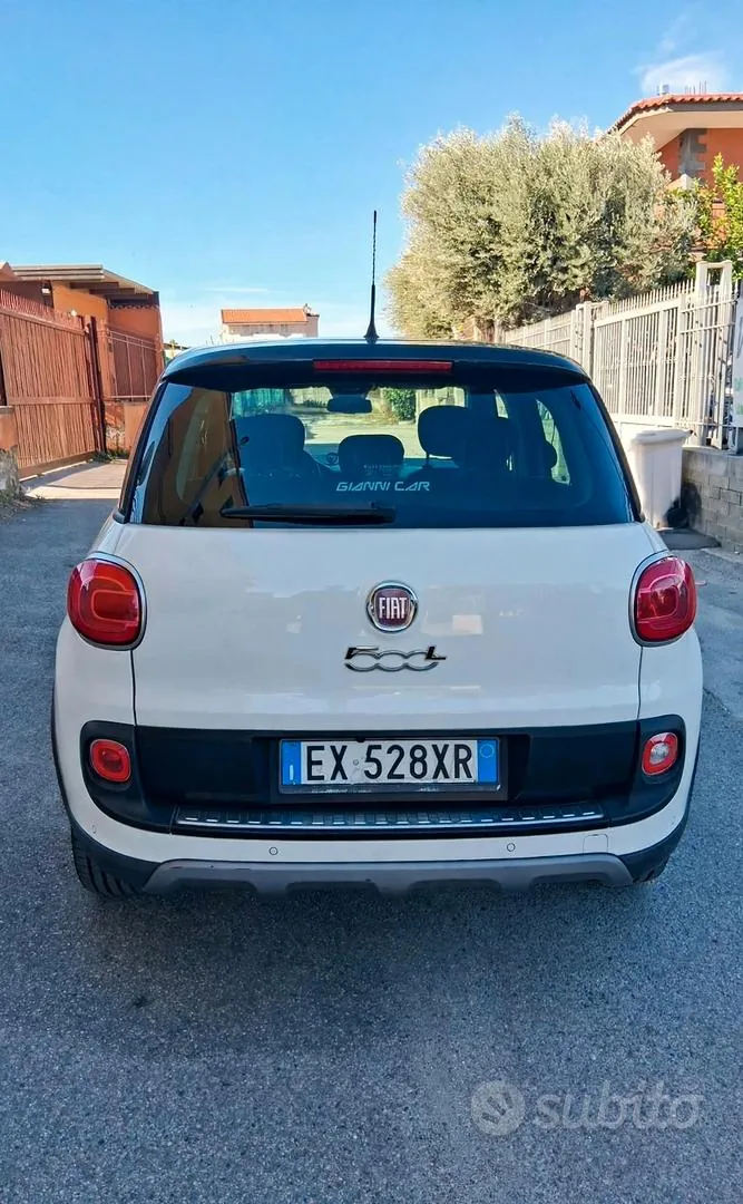 Fiat 500L 2014 photo 4