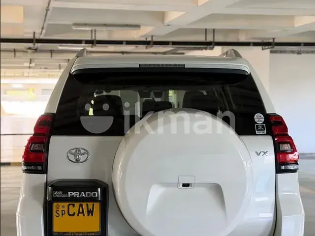 Toyota Land Cruiser Prado 2016 photo 2