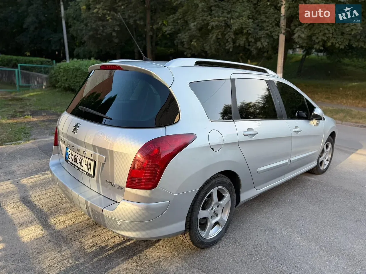 Peugeot 308 2008 photo 2