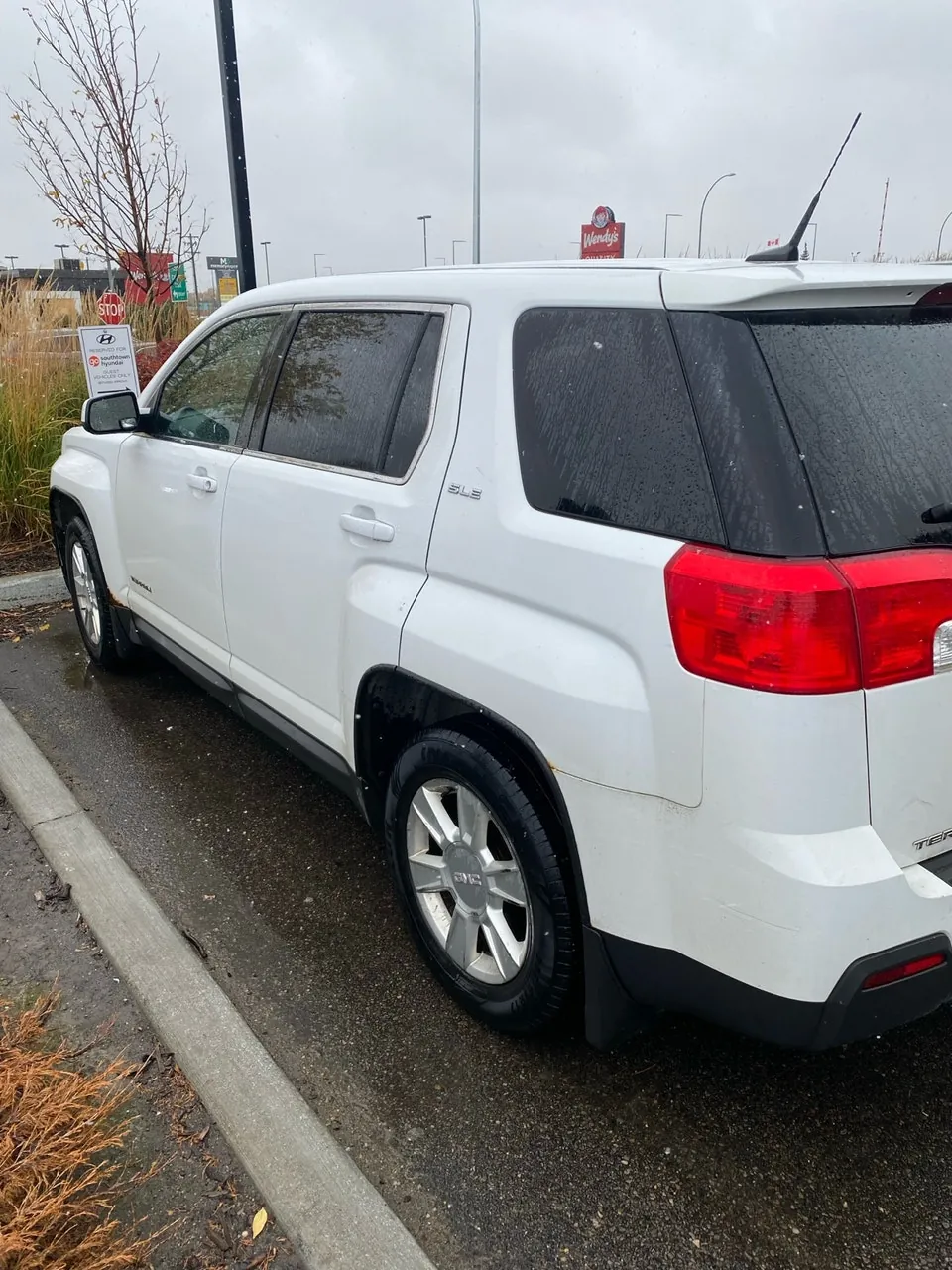 GMC Terrain 2011 photo 3