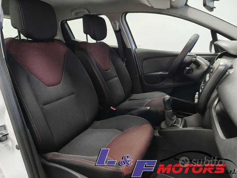 Renault Clio 2014 photo 5