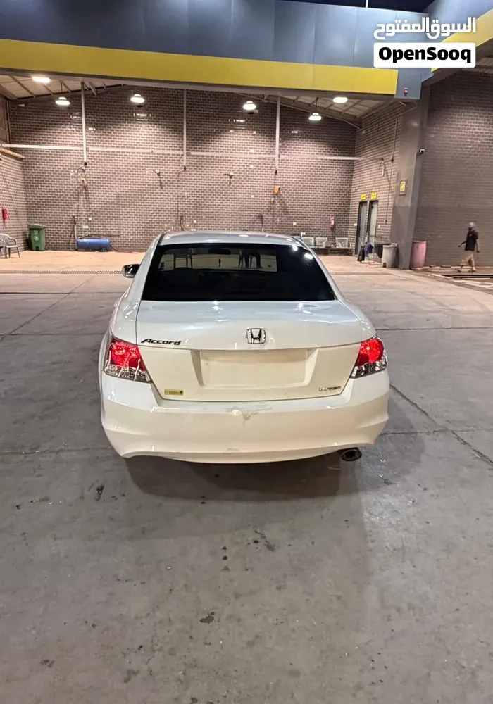 Honda Accord 2010 photo 2