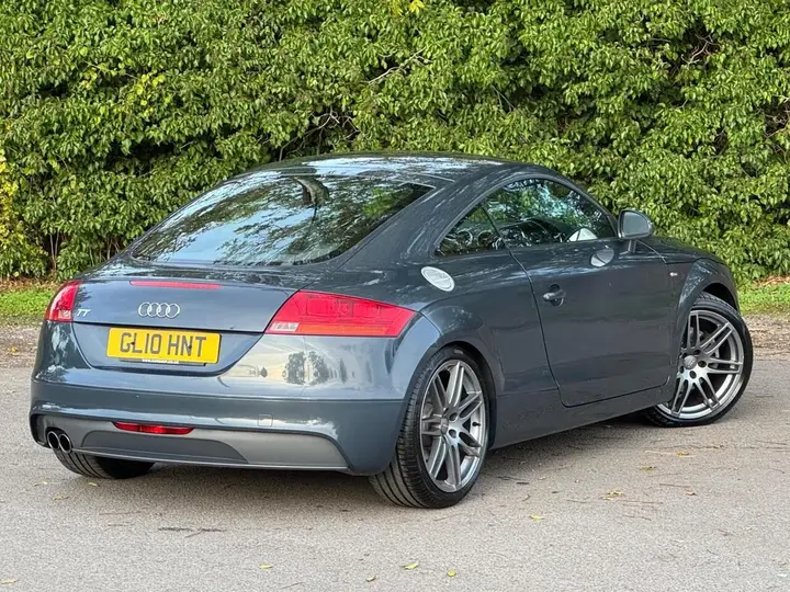 Audi Tt 2010 photo 3
