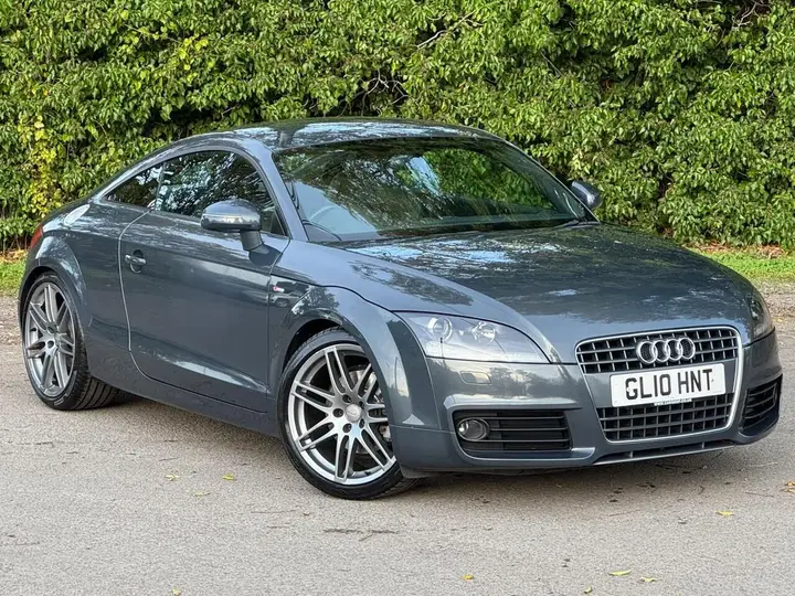 Audi Tt 2010 photo 4