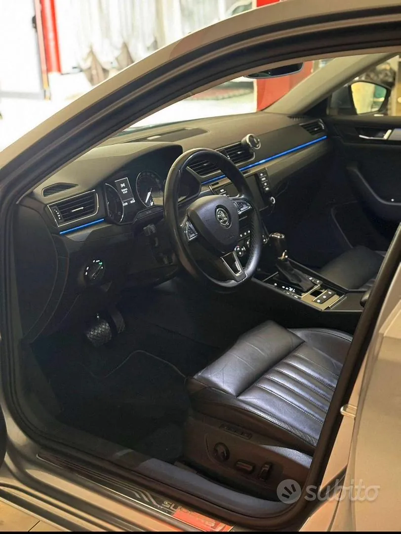 Skoda Superb 2016 photo 5