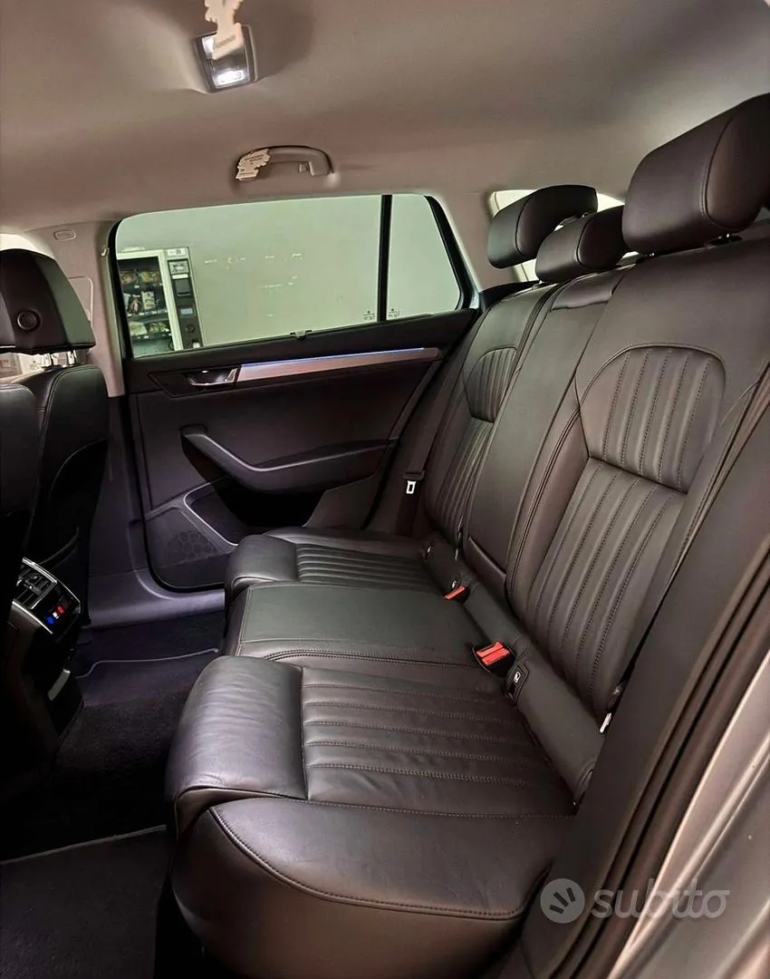 Skoda Superb 2016 photo 4