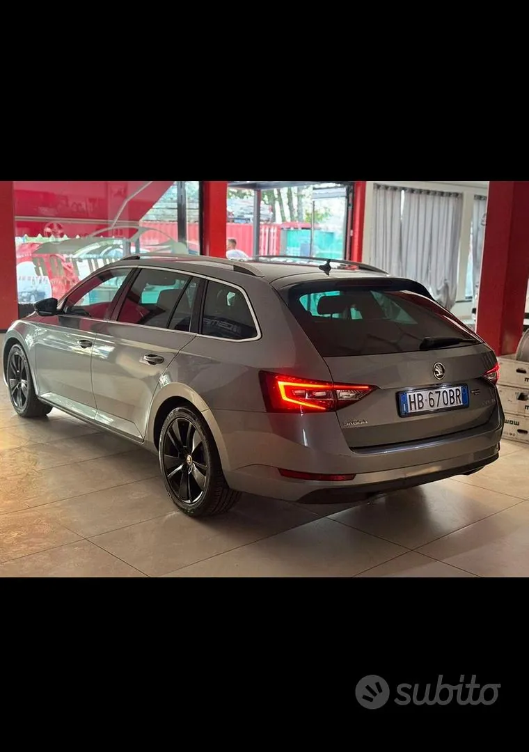 Skoda Superb 2016 photo 3