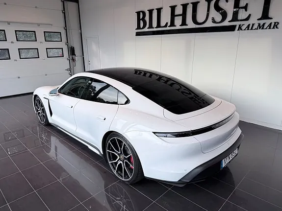 Porsche Taycan 2023 photo 5