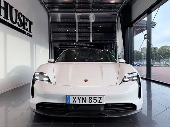 Porsche Taycan 2023 photo 3