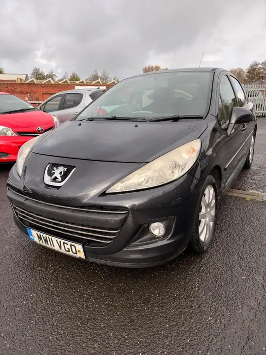 Peugeot 207 2011 photo 4
