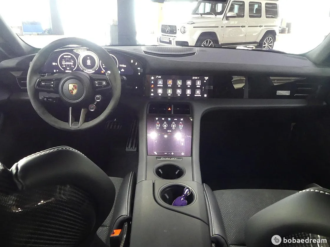 Porsche Taycan 2025 photo 4
