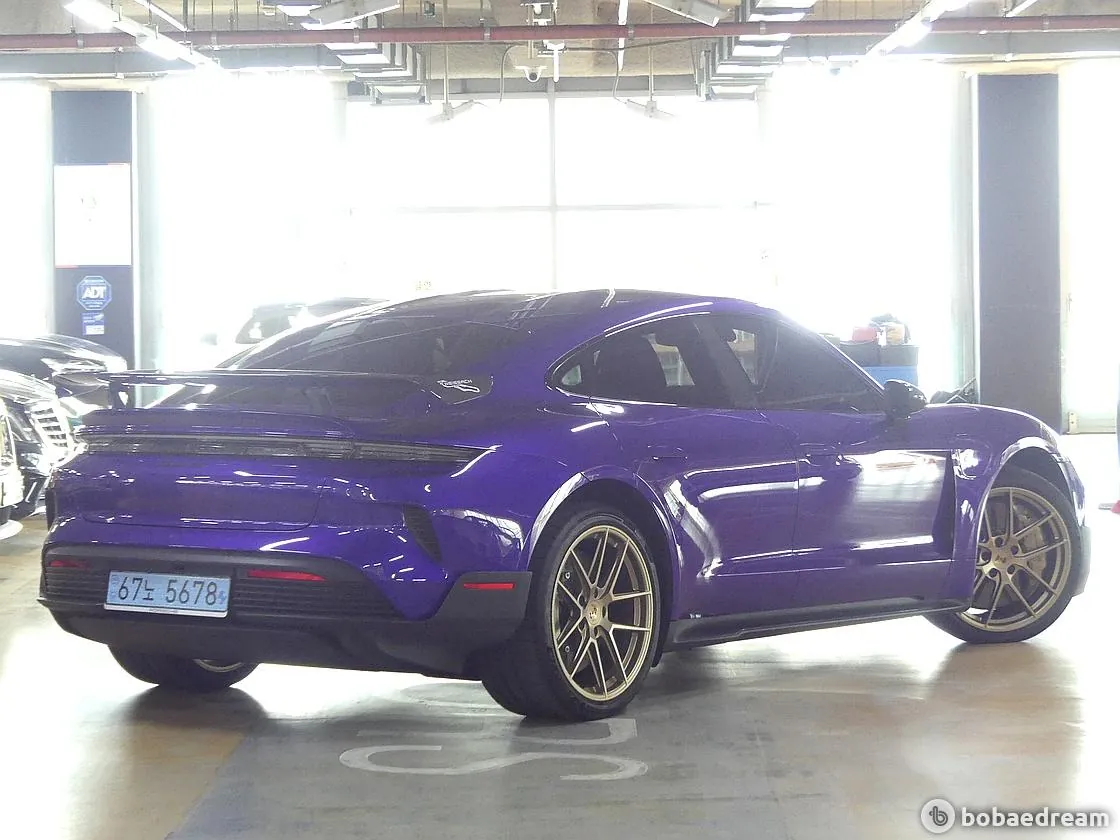 Porsche Taycan 2025 photo 3