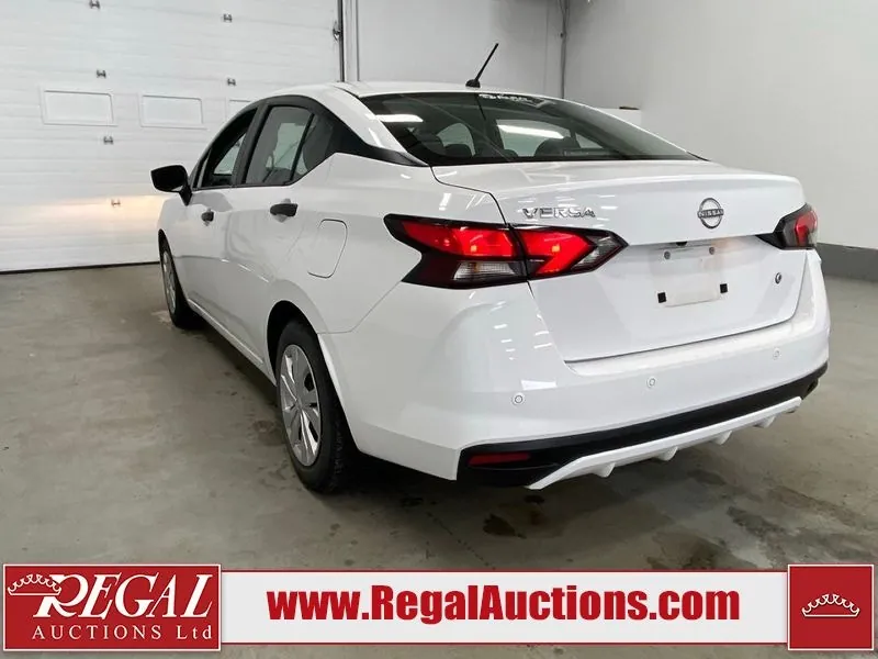 Nissan Versa 2023 photo 4