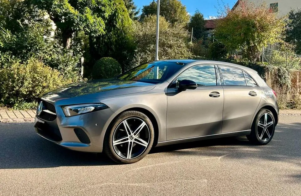 Mercedes-Benz A 180