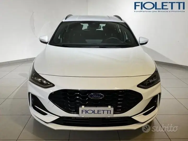 Ford Focus 2022 photo 3