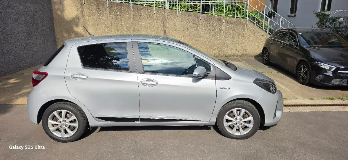 Toyota Yaris 2018 photo 2