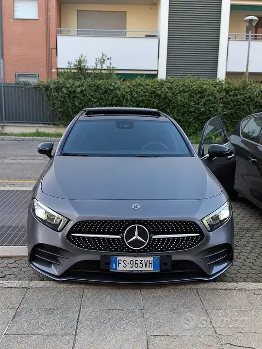 Mercedes-Benz A 180