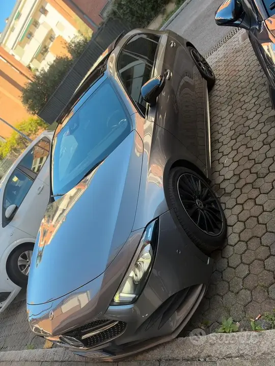 Mercedes-Benz A 180 2018 photo 5