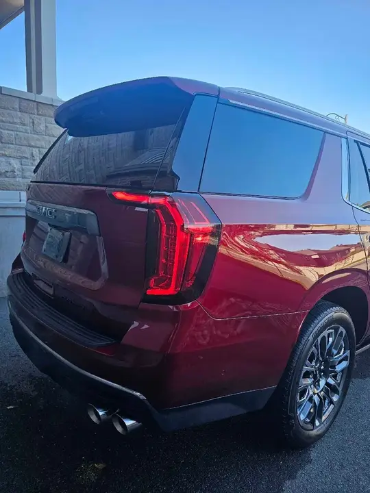 GMC Yukon 2023 photo 3