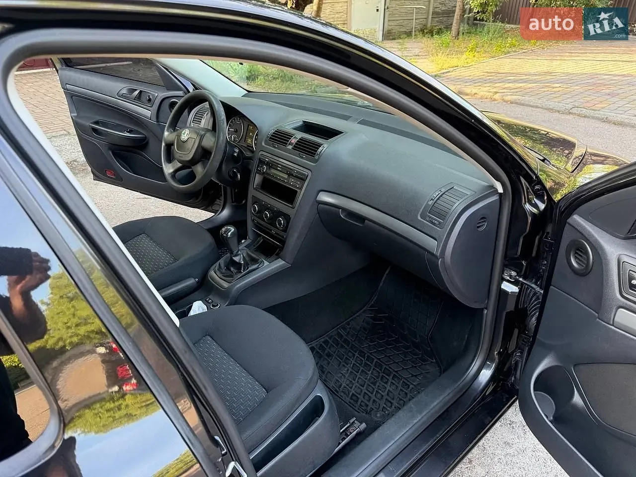 Skoda Octavia 2011 photo 5