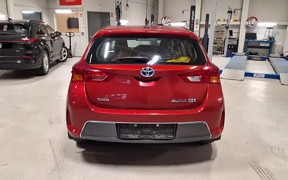 Toyota Auris 2013 photo 4