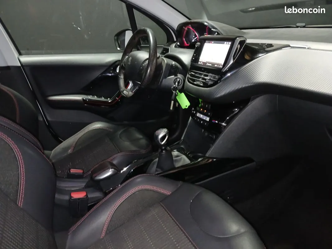 Peugeot 2008 2018 photo 3