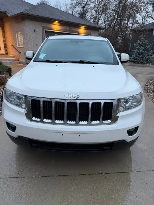 Jeep Grand Cherokee 2011 photo 3