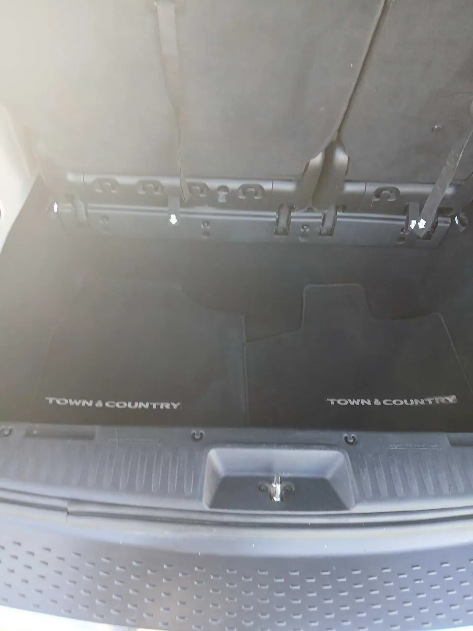 Chrysler Town & Country 2016 photo 5