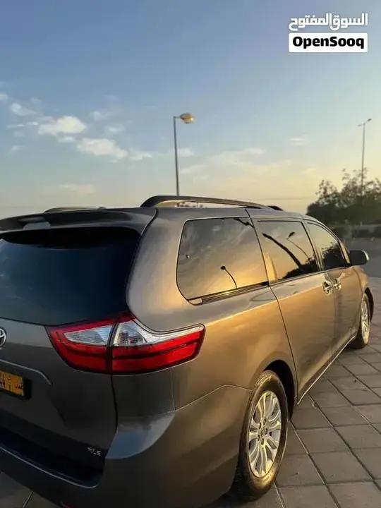 Toyota Sienna