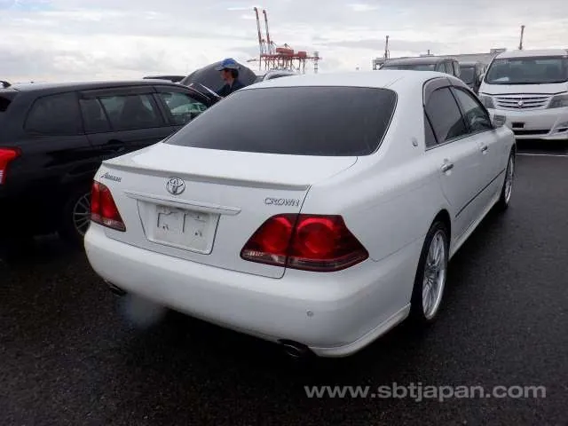 Toyota Crown 2007 photo 4