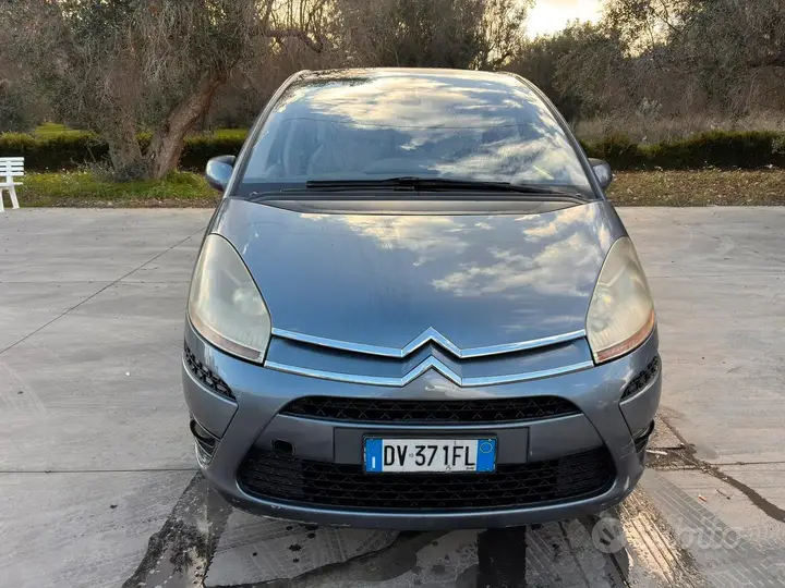 Citroen C4 Picasso 2009 photo 3