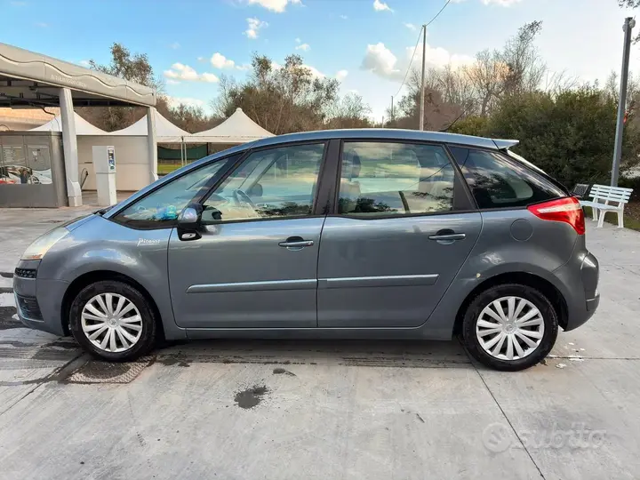 Citroen C4 Picasso 2009 photo 5