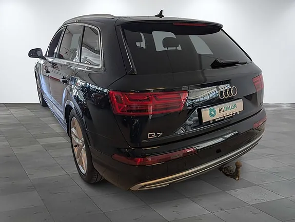 Audi Q7 2017 photo 5