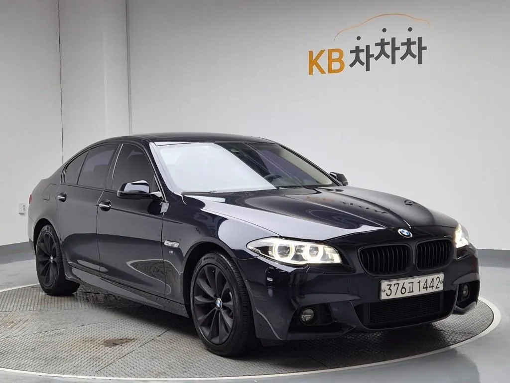 BMW 5 Series 2016 photo 4