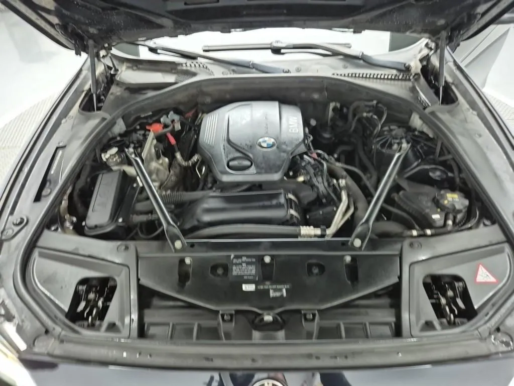 BMW 5 Series 2016 photo 5