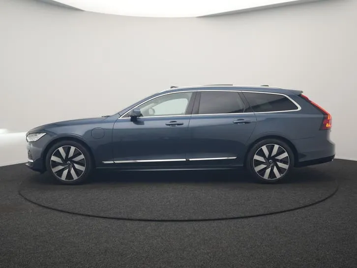 Volvo V90 2024 photo 2