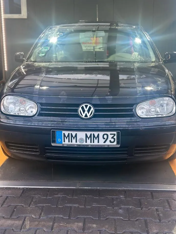 Volkswagen Golf