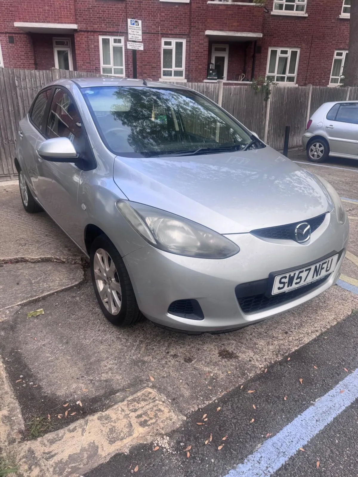 Mazda Mazda2 2008 photo 3
