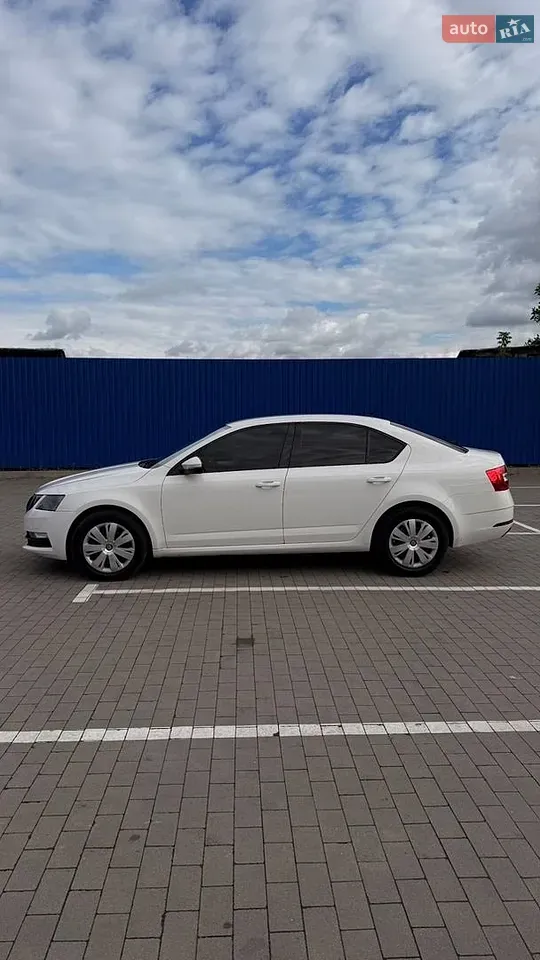 Skoda Octavia 2018 photo 4
