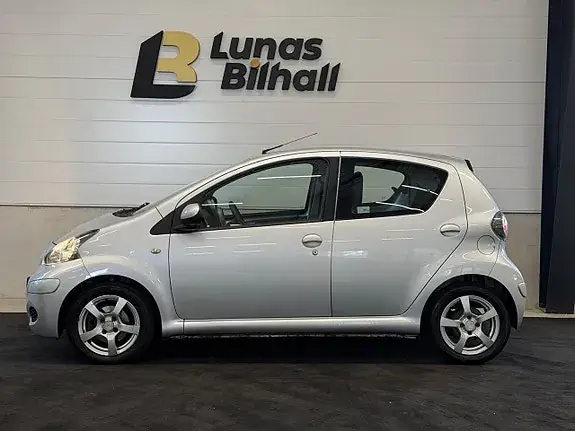 Toyota Aygo 2010 photo 3