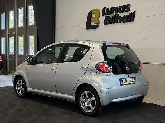 Toyota Aygo 2010 photo 4