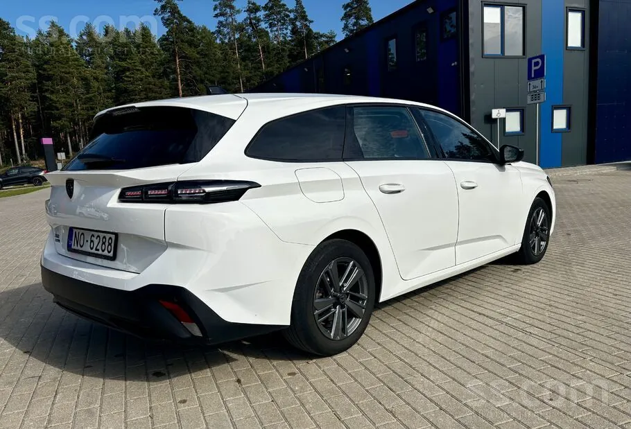 Peugeot 308 2023 photo 3