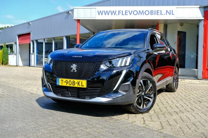 Peugeot E-2008