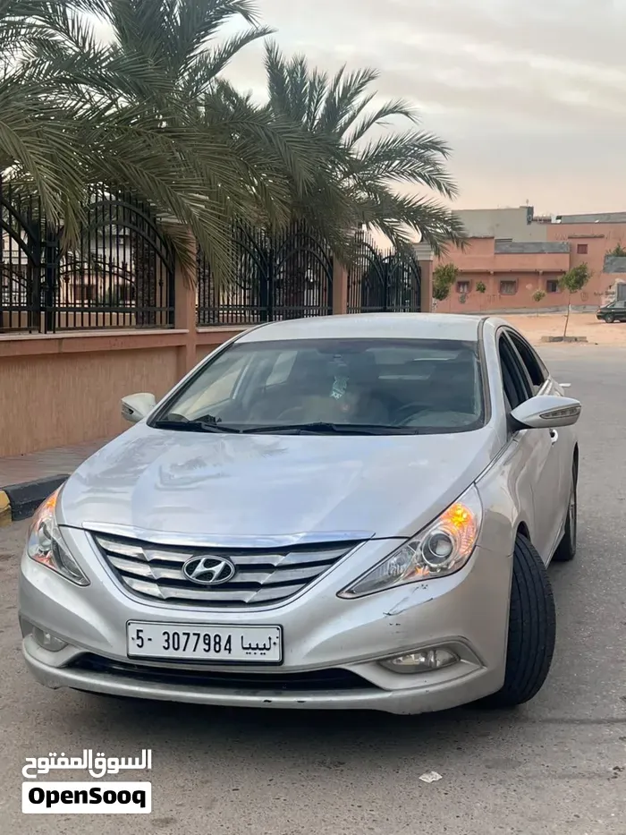 Hyundai Sonata 2012 photo 2