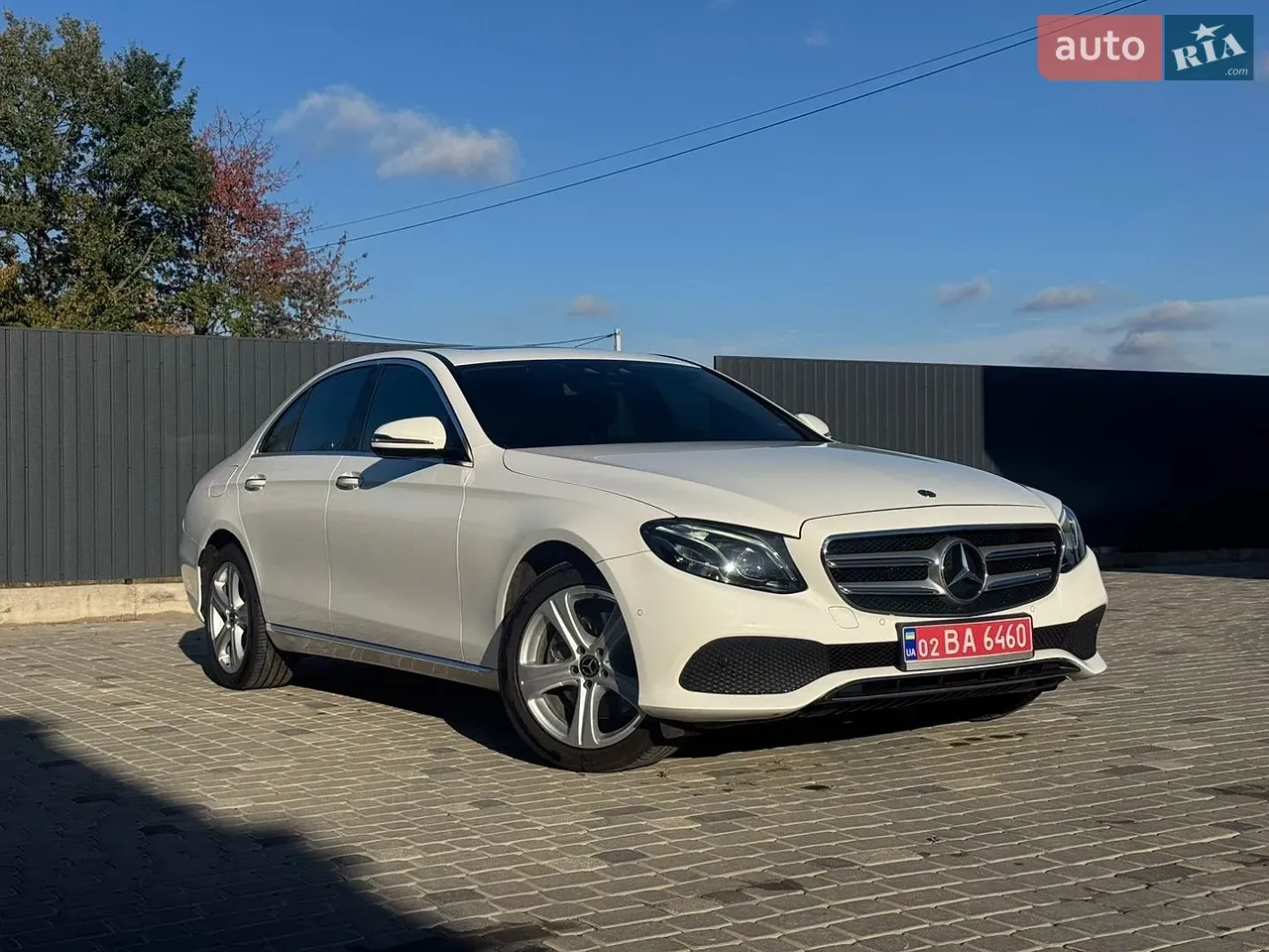 Mercedes-Benz E-Class 2017 photo 2