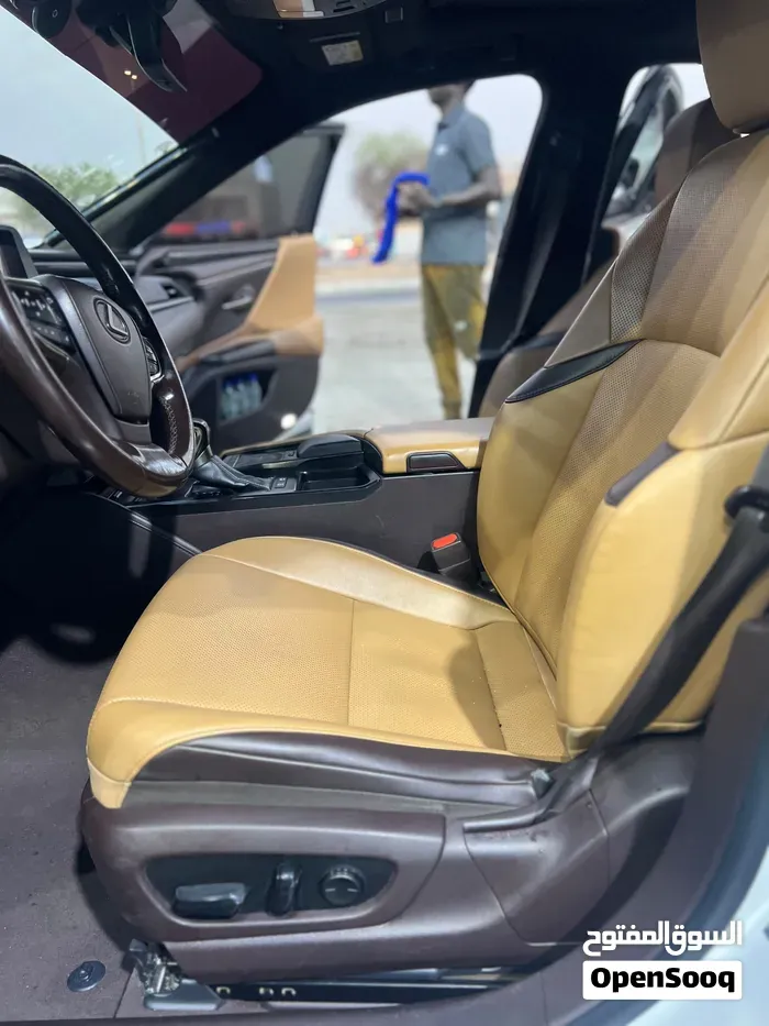 Lexus Es 2020 photo 4