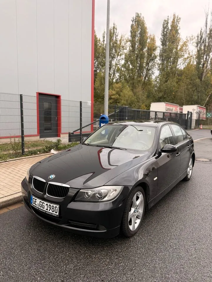BMW 320I