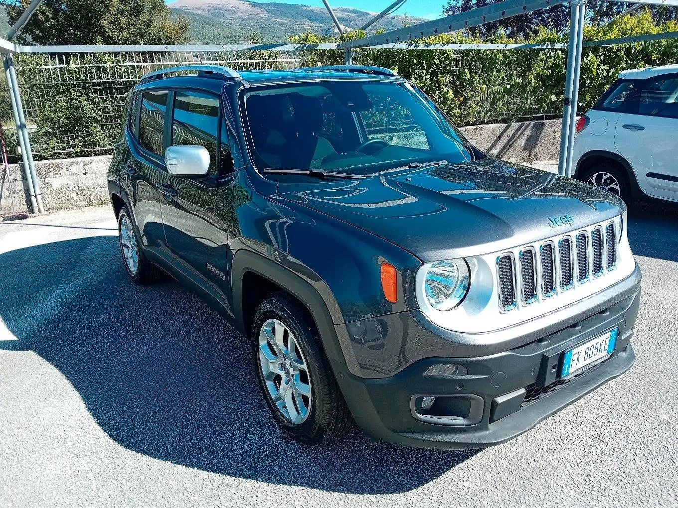 Jeep Renegade 2017 photo 2