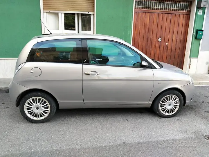 Lancia Ypsilon 2008 photo 3