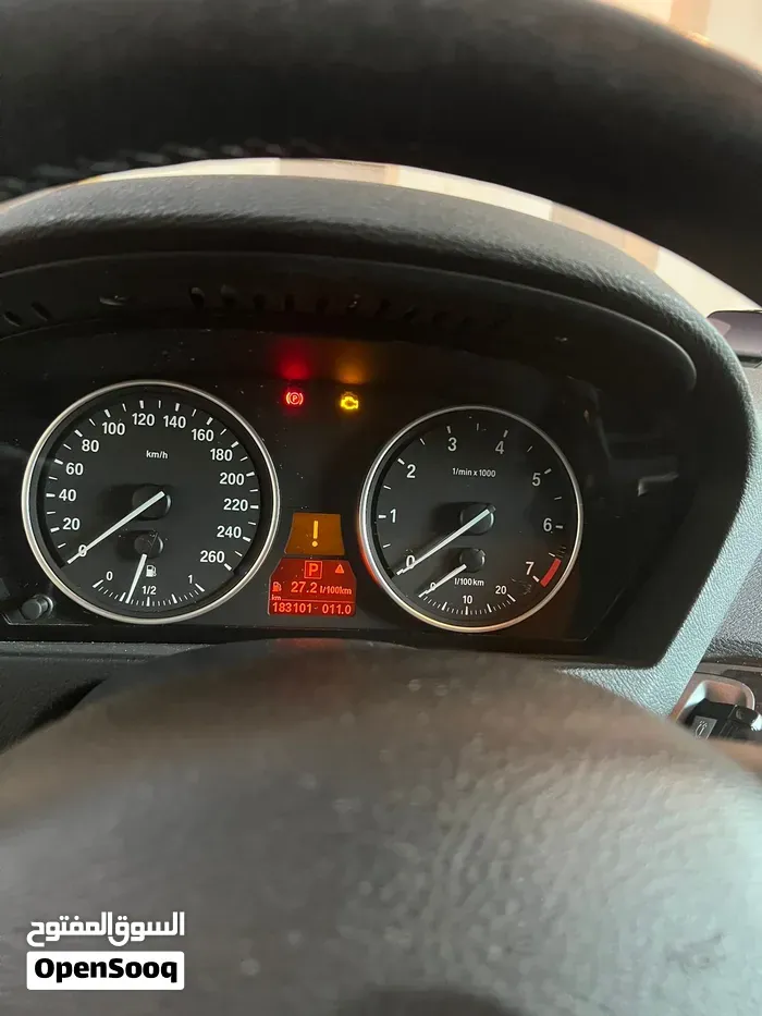 BMW 5 Series 2011 photo 3